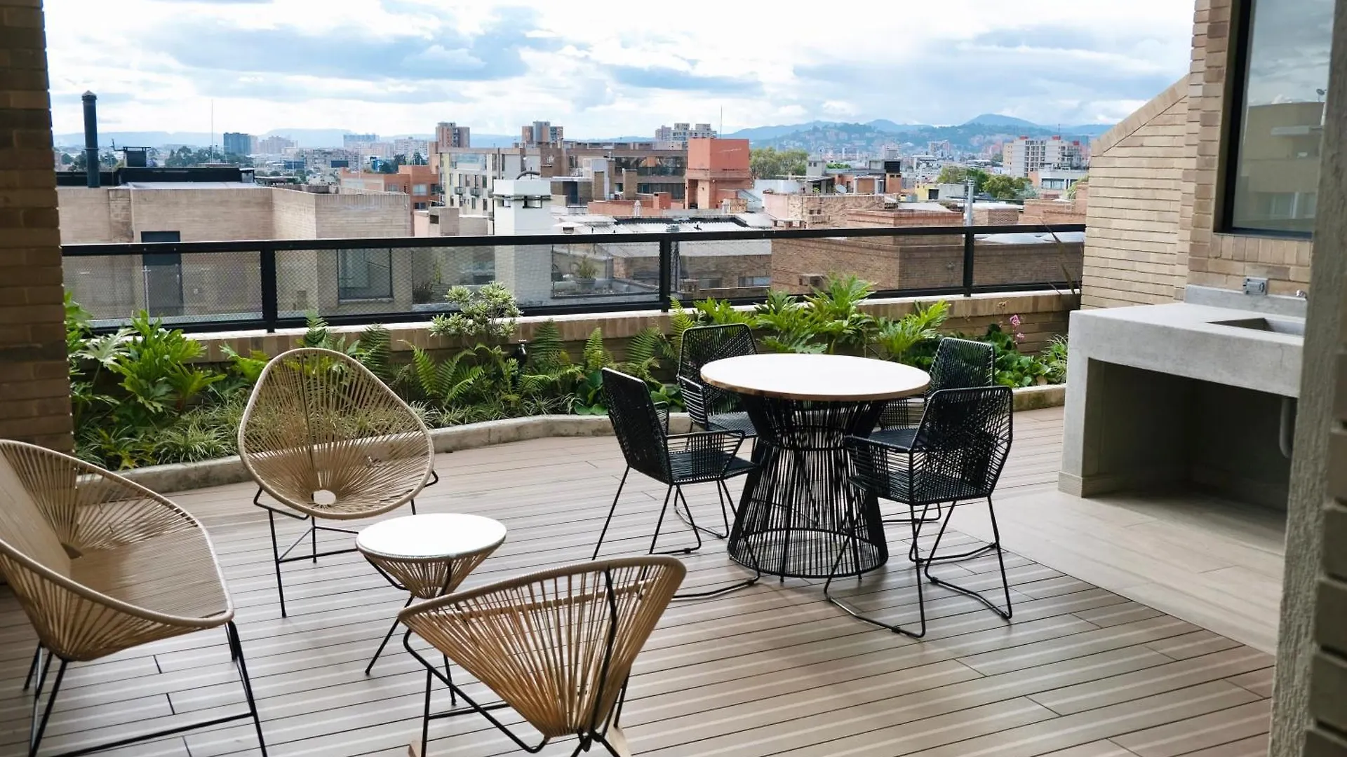Kubik By Wynwood House Aparthotel Bogota